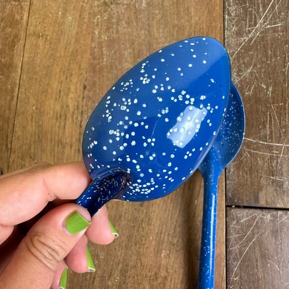 Vintage Blue White Speckled Enamel Graniteware Set of 2 Serving Cooking Spoons - Picture 7 of 7